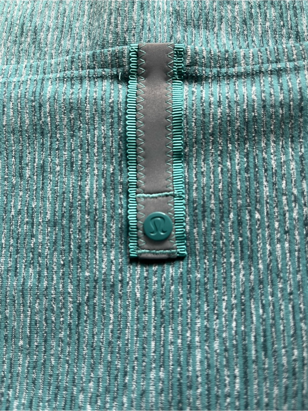 Lululemon Lightweight Teal Infinity Scarf for Women - Picture 2 of 6